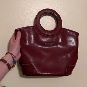 red circle handle tote